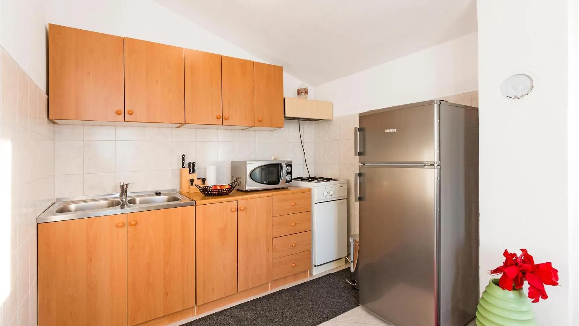 Lovely Home In Fazana With Kitchen 0*,